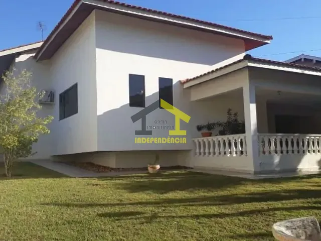 Casa com 1000m² 3 quartos e 1 banheiro, à venda, no bairro Jardim Santa Rosa em Itatiba