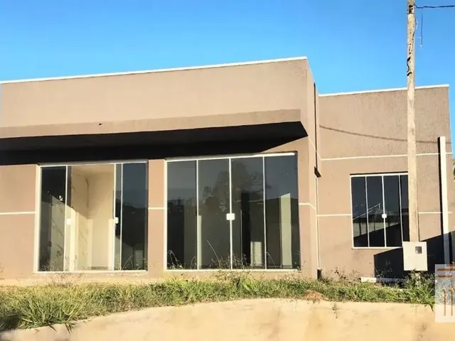 Casa com 297m² 3 quartos e 2 banheiros, à venda, no bairro Roça Grande em Colombo