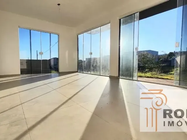 Casa com 297m² 3 quartos e 2 banheiros, à venda, no bairro Roça Grande em Colombo