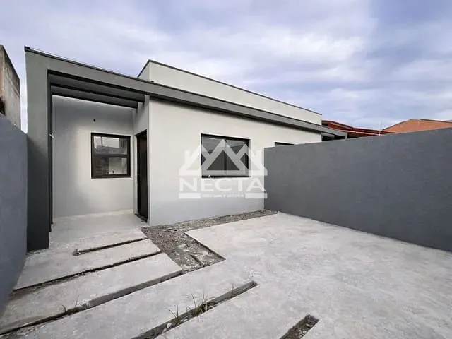 Casa com 143m² 2 quartos e 2 banheiros, à venda, no bairro Pontal de Santa Marina em Caraguatatuba