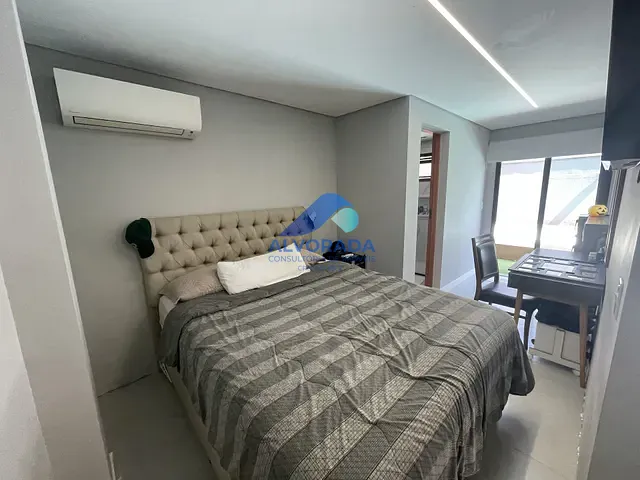 Casa com 350m² 3 quartos e 3 banheiros, à venda, no bairro Jardim Alvorada em São José dos Campos