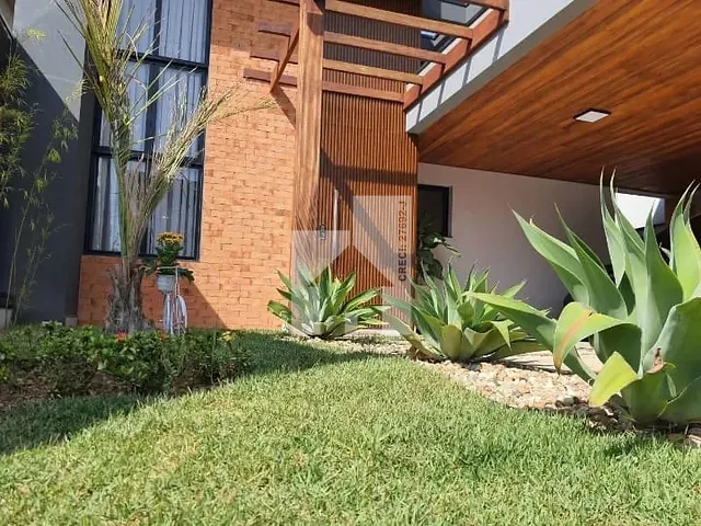 Casa com 250m² 3 quartos e 1 banheiro, à venda, no bairro Centro (Jacaré) em Cabreúva