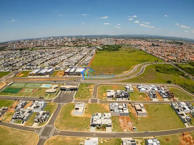 Casa com 300m² 3 quartos e 1 banheiro, à venda, no bairro Jardim Residencial Dona Maria Candida em Indaiatuba