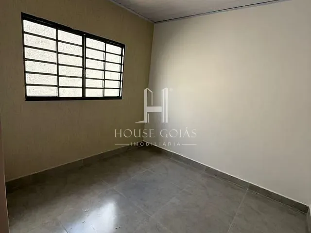Casa com 225m² 2 quartos e 1 banheiro, à venda, no bairro Residencial Planalto em Goianira