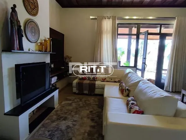 Casa com 703m² 6 quartos e 3 banheiros, à venda, no bairro Jardim Santa Marcelina em Campinas