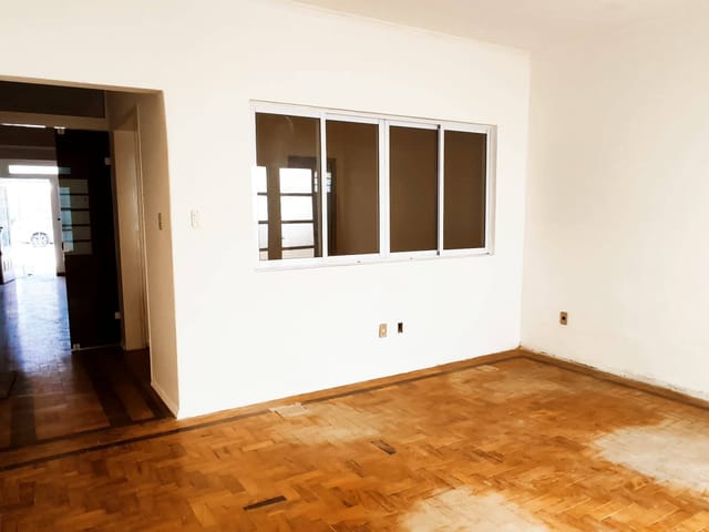 Casa com 230m², à venda, no bairro Centro em Pelotas