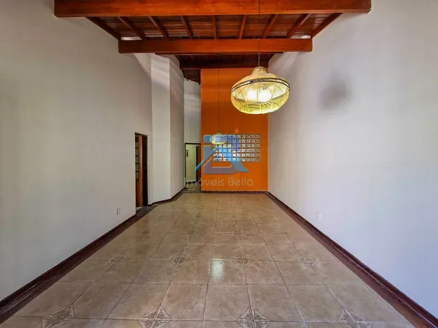 Casa com 250m² 3 quartos e 1 banheiro, à venda, no bairro Recanto do Parque em Itatiba