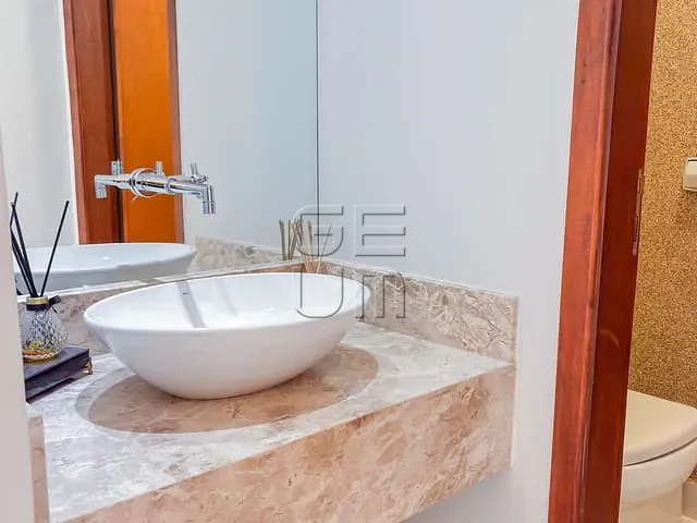 Casa 3 quartos e 3 banheiros, à venda, no bairro Esperança em Londrina