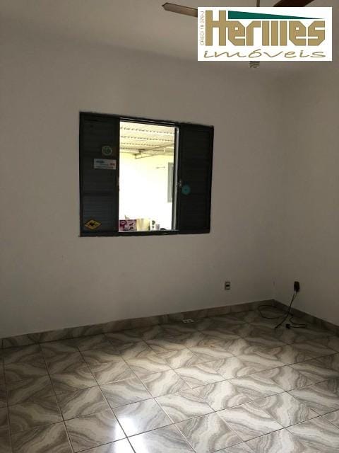 Casa, 2 quartos, 200 m² - Foto 3