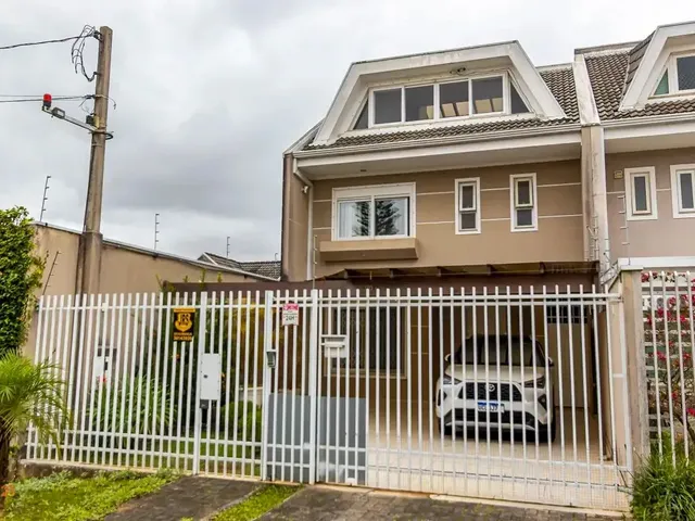 Casa 3 quartos e 2 banheiros, para alugar, no bairro Jardim das Américas em Curitiba