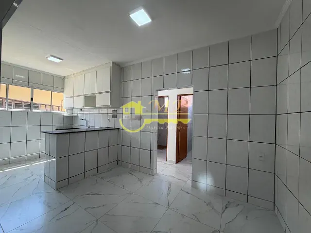 Casa com 264m² 4 quartos e 2 banheiros, à venda, no bairro Jardim dos Oliveiras em Campinas