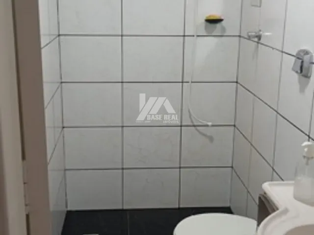 Casa 2 quartos e 2 banheiros, à venda, no bairro Contorno em Ponta Grossa