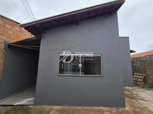 Casa 3 quartos e 1 banheiro, à venda, no bairro Jardim Maria Alice em Uberaba
