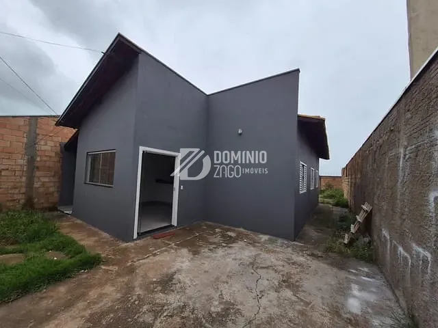 Casa 3 quartos e 1 banheiro, à venda, no bairro Jardim Maria Alice em Uberaba