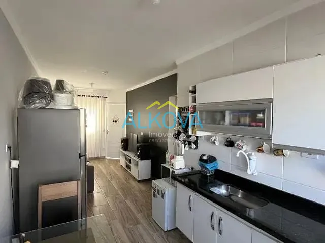 Casa com 47m² 2 quartos e 1 banheiro, à venda, no bairro Balneário dos Golfinhos em Caraguatatuba