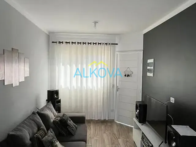 Casa com 47m² 2 quartos e 1 banheiro, à venda, no bairro Balneário dos Golfinhos em Caraguatatuba
