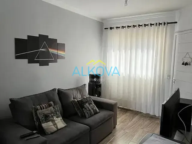 Casa com 47m² 2 quartos e 1 banheiro, à venda, no bairro Balneário dos Golfinhos em Caraguatatuba