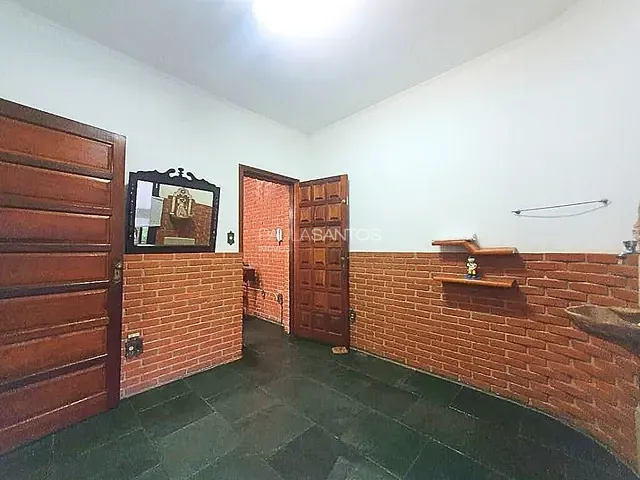 Casa com 300m² 3 quartos e 5 banheiros, à venda, no bairro Vila Jardini em Sorocaba