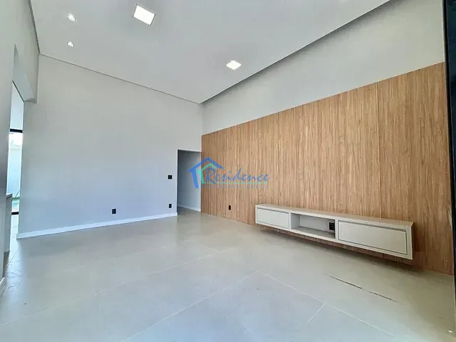 Casa com 200m² 3 quartos e 4 banheiros, à venda, no bairro Jardim Regente em Indaiatuba