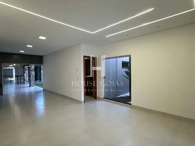 Casa com 212m² 3 quartos e 1 banheiro, à venda, no bairro Jardim Tropical em Aparecida de Goiânia