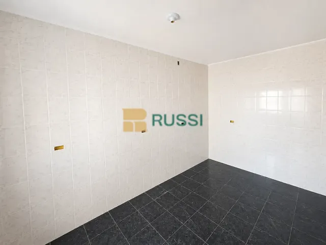 Casa 5 quartos e 3 banheiros, à venda, no bairro Jardim Ismênia em São José dos Campos