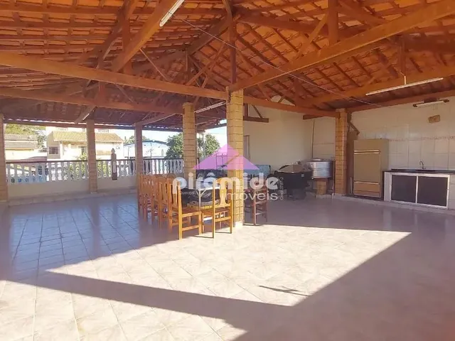 Casa com 325m² 3 quartos e 4 banheiros, à venda, no bairro Jardim Ismênia em São José Dos Campos