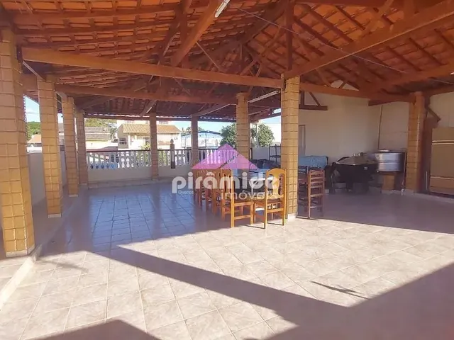 Casa com 325m² 3 quartos e 4 banheiros, à venda, no bairro Jardim Ismênia em São José Dos Campos