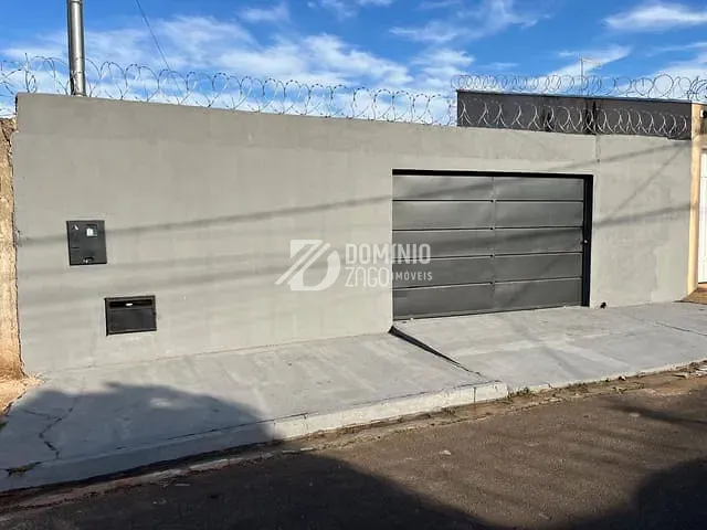 Casa 2 quartos e 1 banheiro, à venda, no bairro Jardim Maria Alice em Uberaba