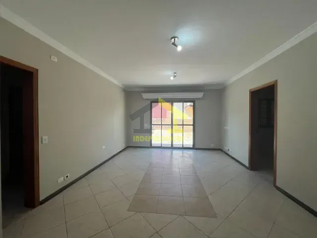 Casa com 600m² 3 quartos e 4 banheiros, à venda, no bairro Jardim do Golf I em Jandira