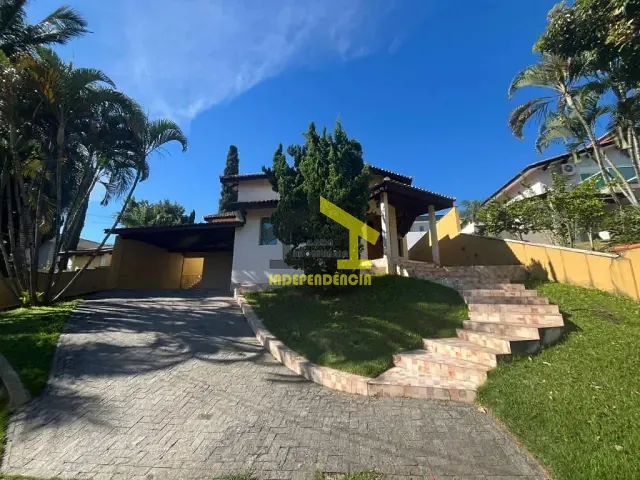 Casa com 600m² 3 quartos e 4 banheiros, à venda, no bairro Jardim do Golf I em Jandira