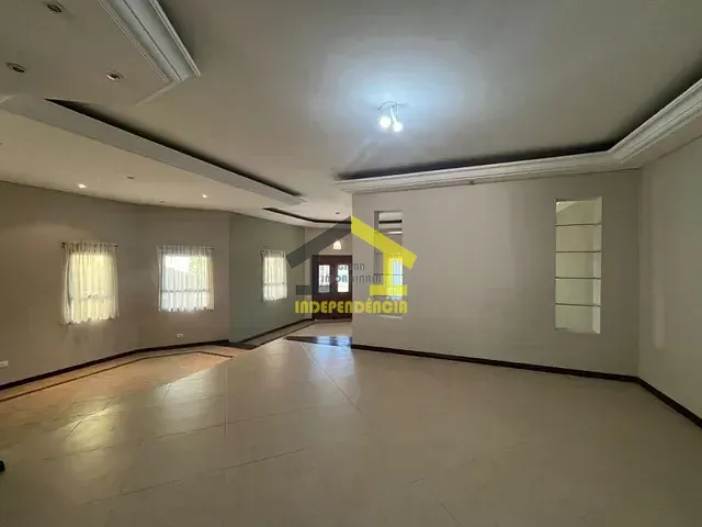 Casa com 600m² 3 quartos e 4 banheiros, à venda, no bairro Jardim do Golf I em Jandira