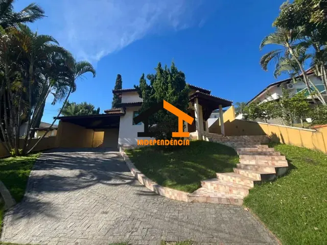 Casa com 600m² 3 quartos e 4 banheiros, à venda, no bairro Jardim do Golf I em Jandira
