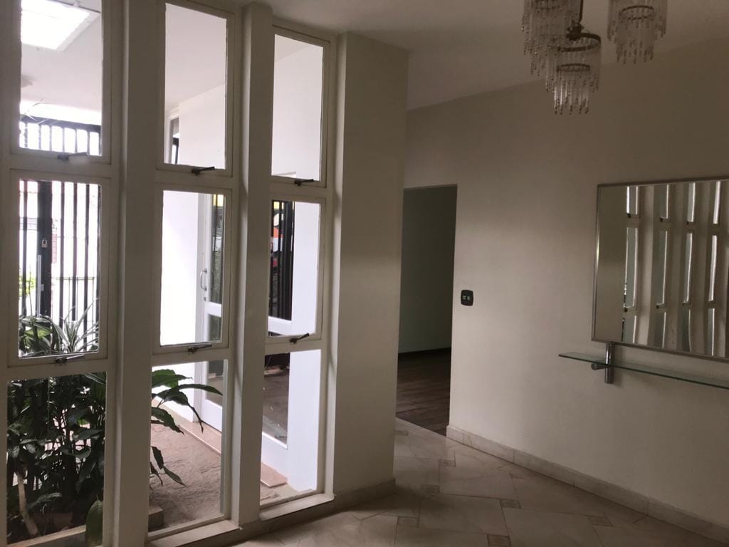 Casa, 3 quartos, 306 m² - Foto 3