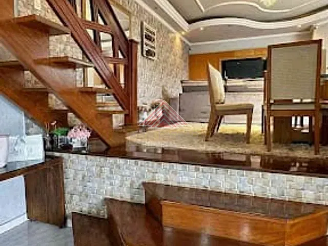 Casa com 500m² 3 quartos e 2 banheiros, à venda, no bairro Jardim São Jorge Do Guapituba em Mauá