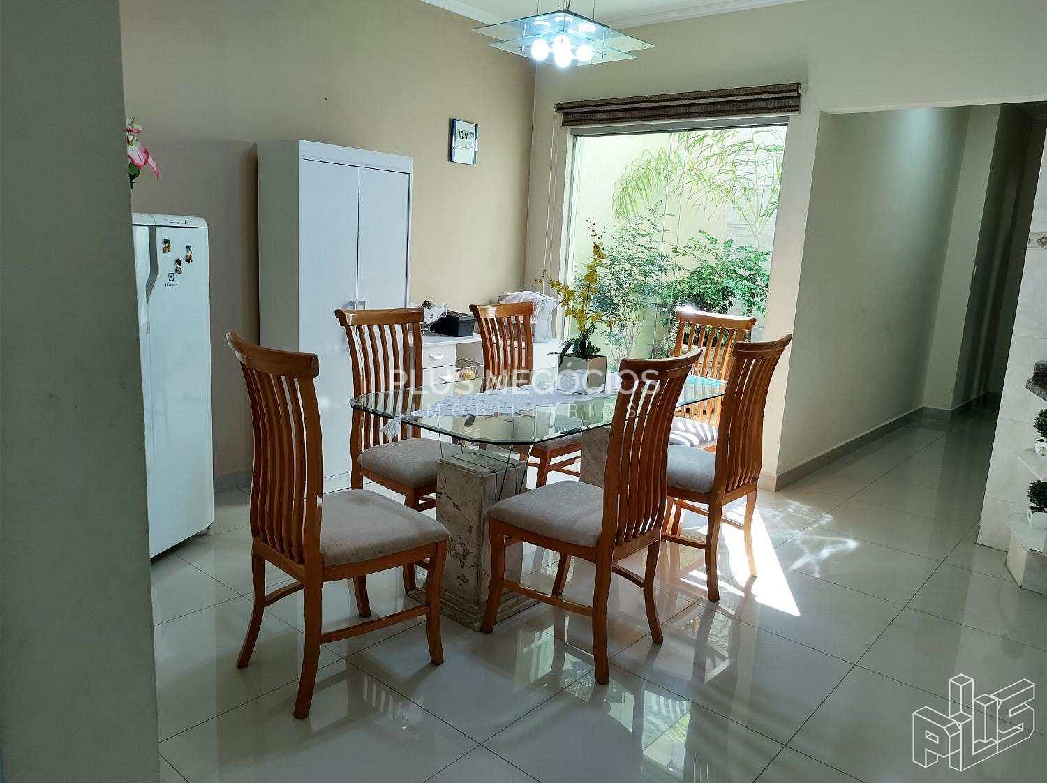 Casa à venda com 3 quartos, 230m² - Foto 6