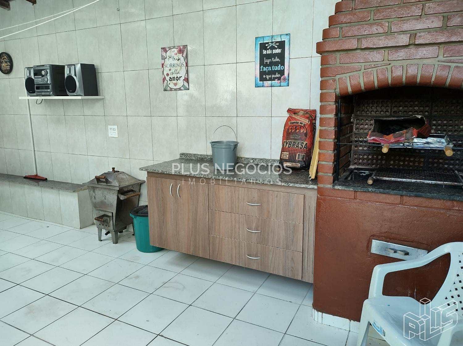 Casa à venda com 3 quartos, 230m² - Foto 29