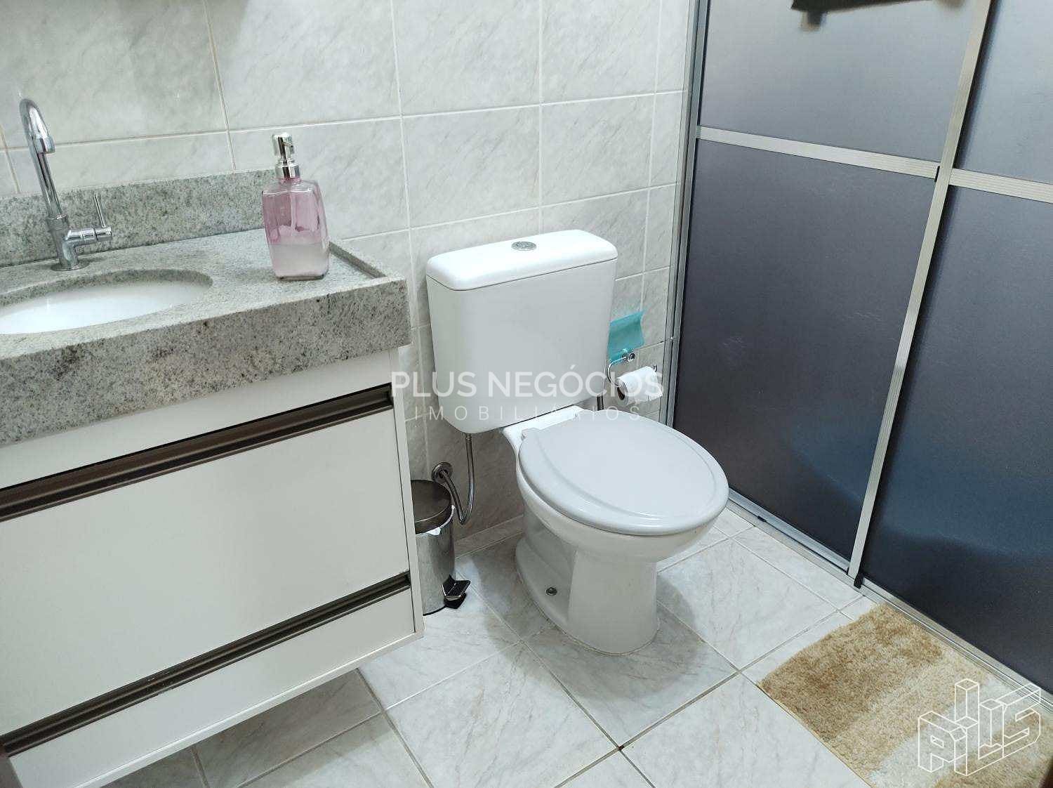 Casa à venda com 3 quartos, 230m² - Foto 22
