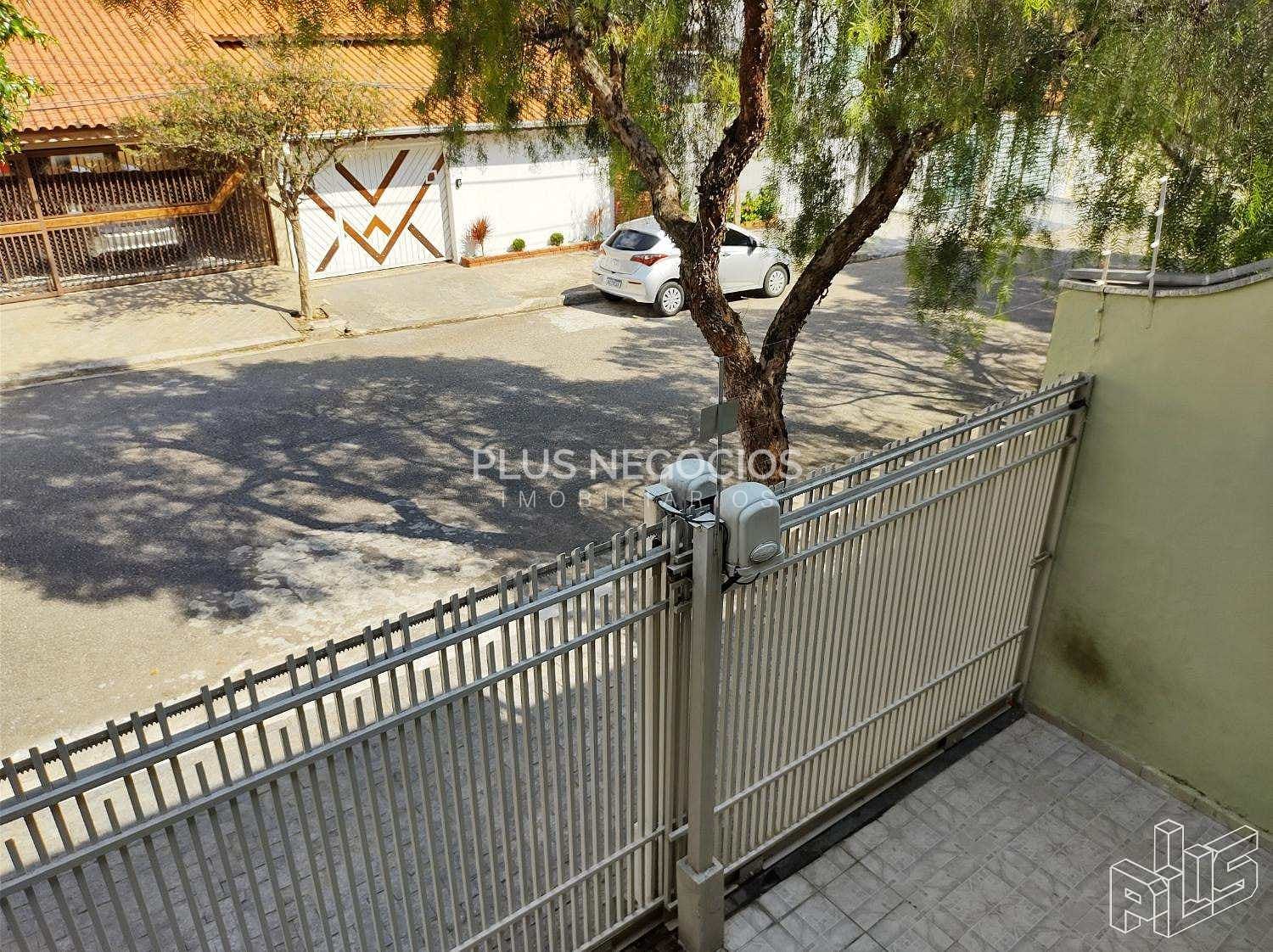 Casa à venda com 3 quartos, 230m² - Foto 11