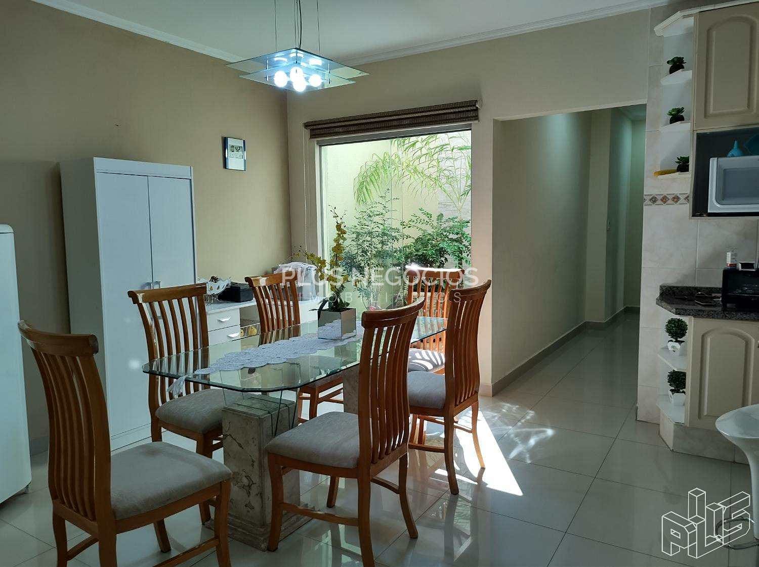 Casa à venda com 3 quartos, 230m² - Foto 12