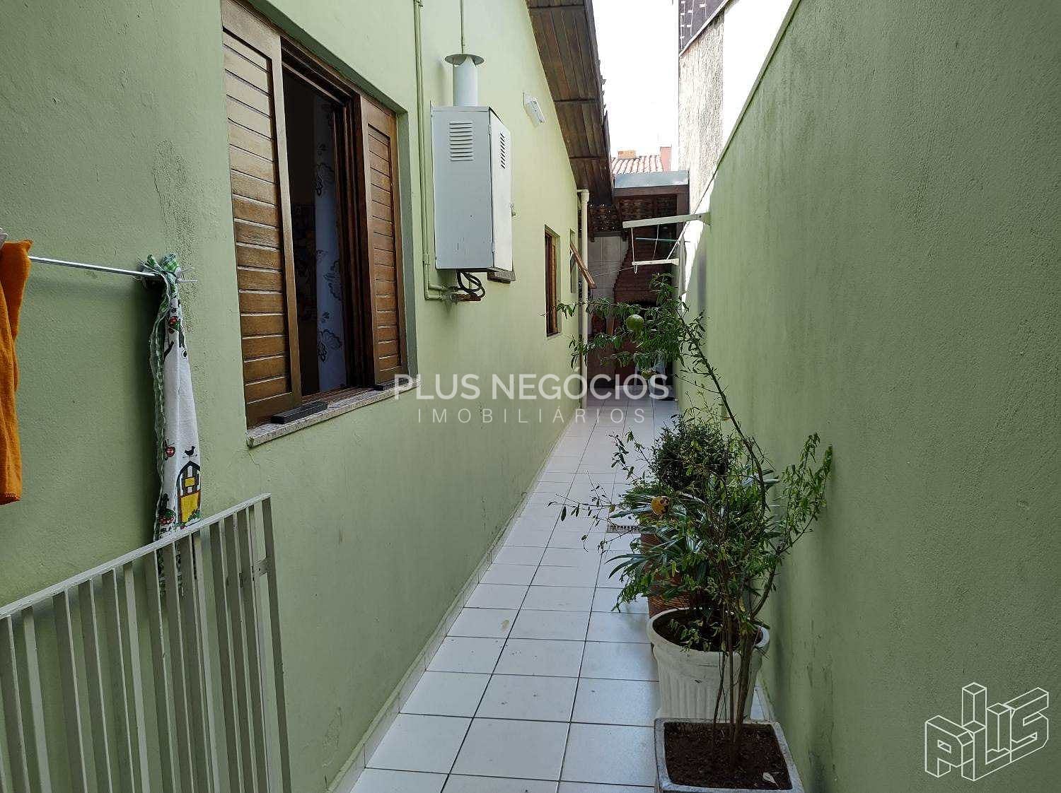 Casa à venda com 3 quartos, 230m² - Foto 28