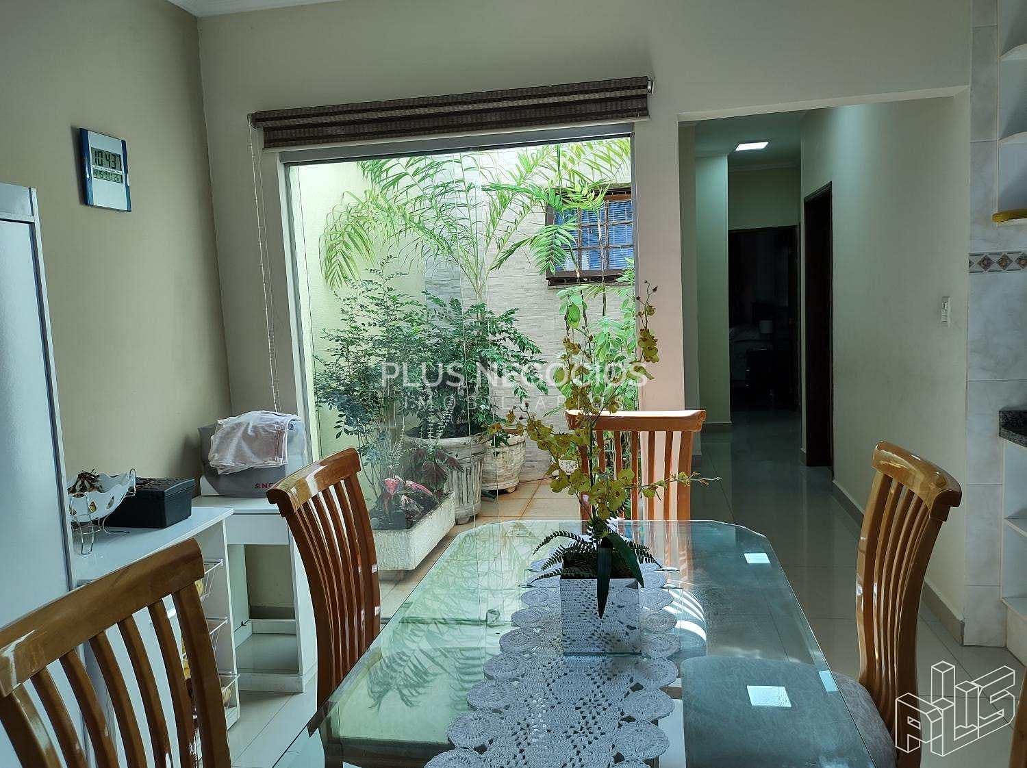Casa à venda com 3 quartos, 230m² - Foto 14