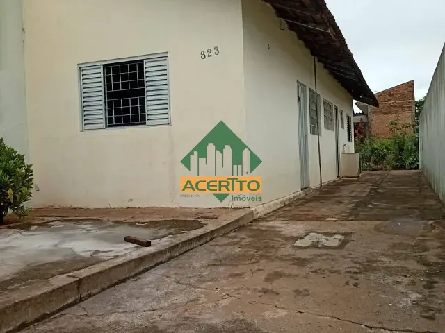 Casa com 150m² 2 quartos e 1 banheiro, à venda, no bairro Jardim Toselar em Birigüi