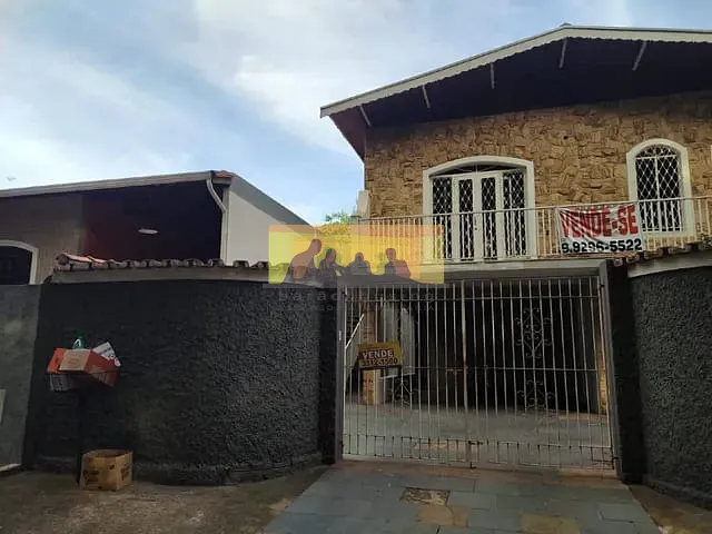 Casa com 420m² 3 quartos e 2 banheiros, à venda, no bairro Vila Santa Isabel em Campinas