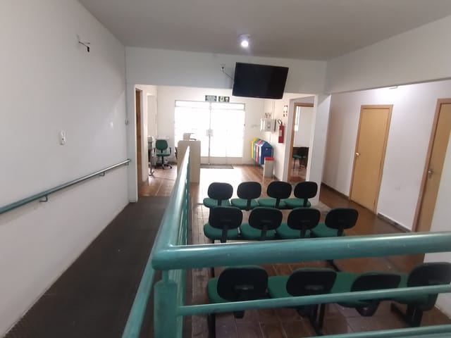 Casa com 360m², à venda, no bairro Glória em Contagem