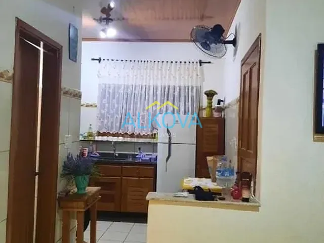 Casa com 40m² 1 quarto e 1 banheiro, à venda, no bairro Martim de Sá em Caraguatatuba