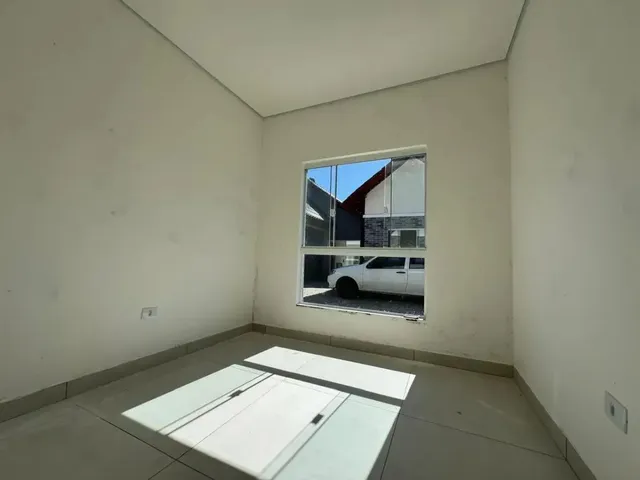 Casa 3 quartos e 3 banheiros, à venda, no bairro Praia Grande em Matinhos
