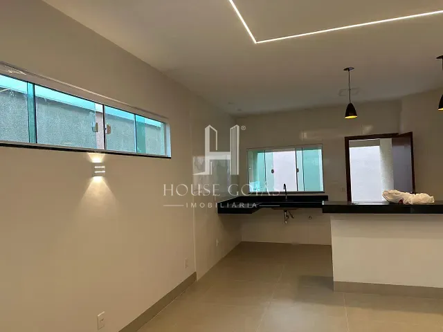 Casa com 230m² 3 quartos e 2 banheiros, à venda, no bairro Residencial Ipanema em Abadia de Goiás