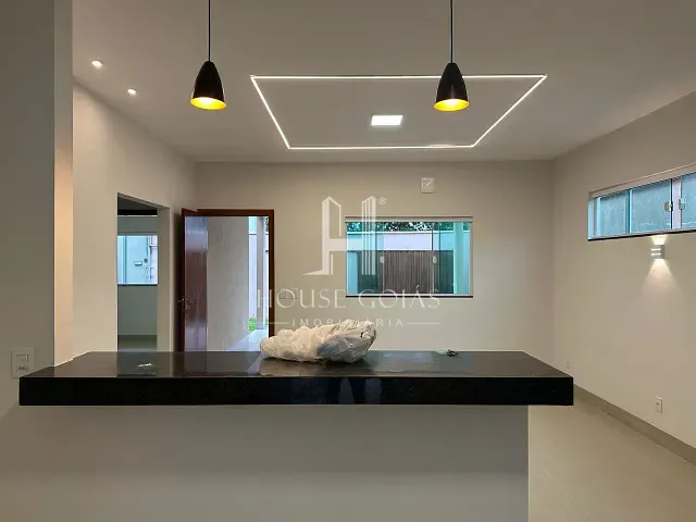Casa com 230m² 3 quartos e 2 banheiros, à venda, no bairro Residencial Ipanema em Abadia de Goiás