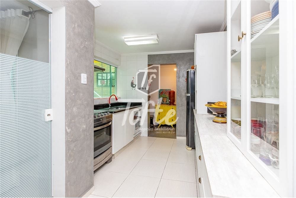 Casa à venda com 3 quartos, 180m² - Foto 32