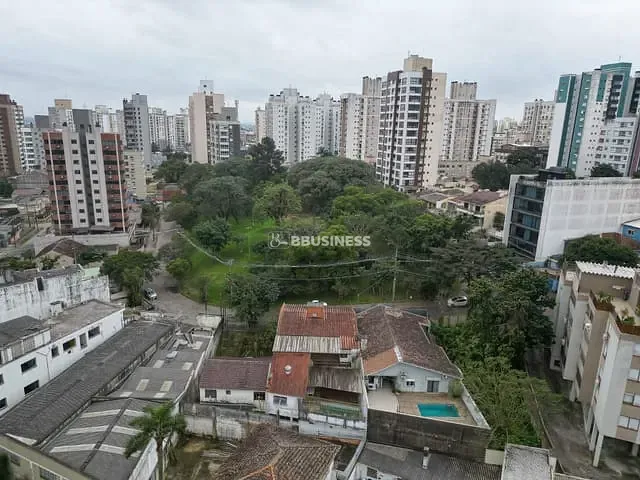Casa 4 quartos e 5 banheiros, à venda, no bairro Passo da Areia em Porto Alegre